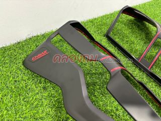 ครอบไฟท้าย ISUZU Dmax 2020 สีดำด้านแดง