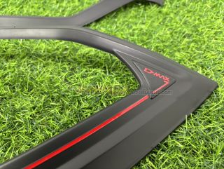 ครอบไฟหน้า Isuzu Dmax 2020 ดำด้านโลโก้แดง