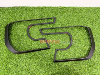 ครอบไฟหน้า Ford Everest 2022 สีดำด้าน