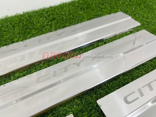ชายบันได Honda City 2014-2020 (LA)