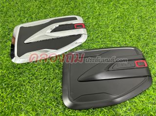 ครอบฝาถังน้ำมัน Ford Ranger 2012-2019  (ดำ+โครเมี่ยม)