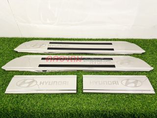 ชายบันได Hyundai H1
