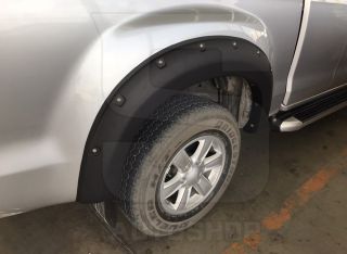 คิ้วล้อ Isuzu Dmax 2012-2018 V.4  มีรูน็อต  (AOS) 4 ประตู (สูง)